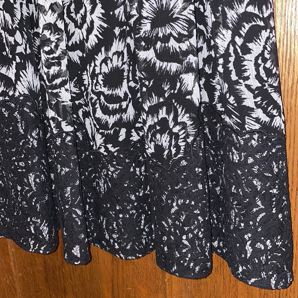 Ann Taylor Petite Black and White Floral Lace Dress - Picture 6 of 10